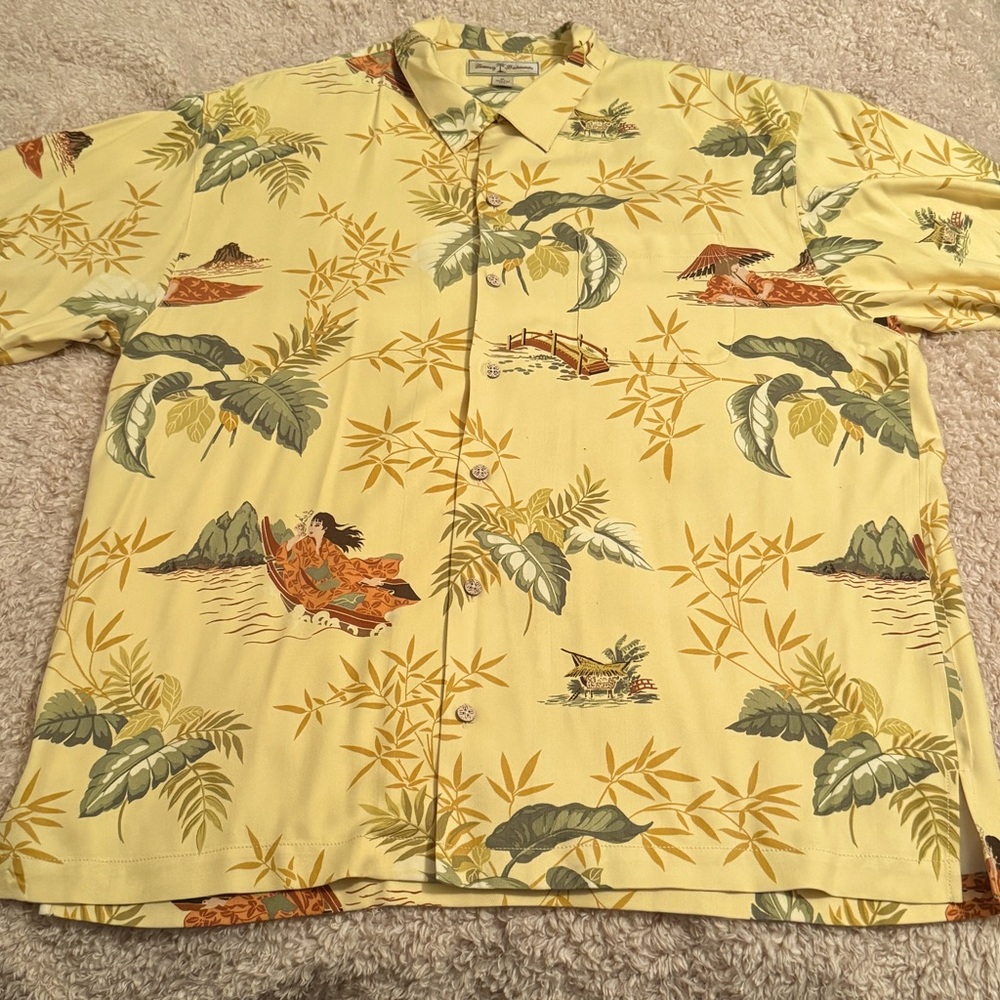 Tommy Bahama Men’s Silk Hawaiian Shirt